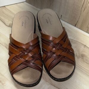 Clarks Men's Tan and Brown Woven Slide Sandals